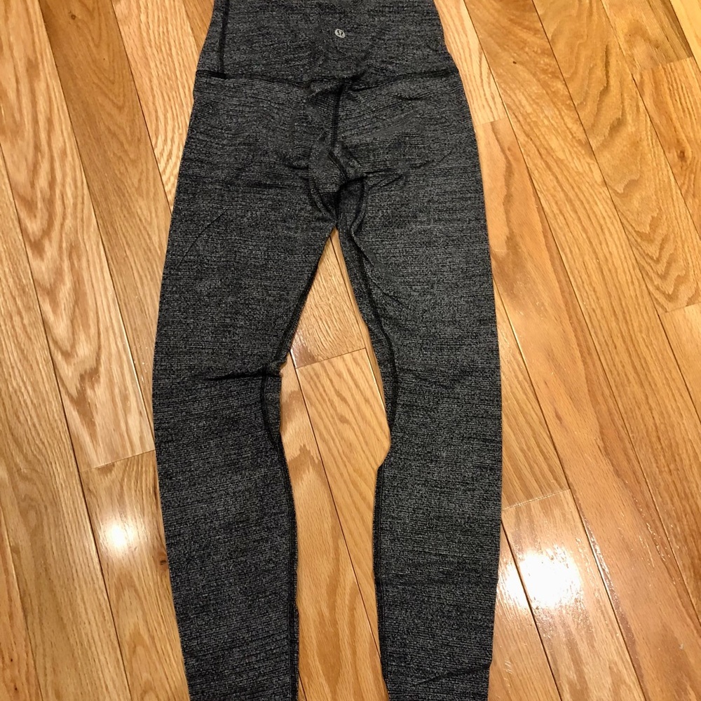 lululemon, align 25” size 4.